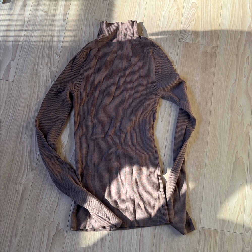 Henne Chocolate Ribbed Turtleneck - Picture 4 of 4
